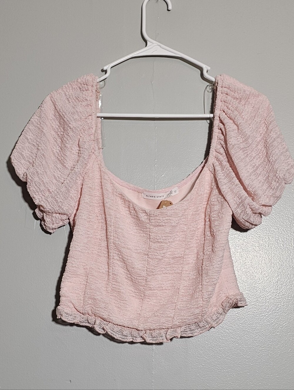 Altar'd State Blush Textured Puff-Sleeve Crop Top